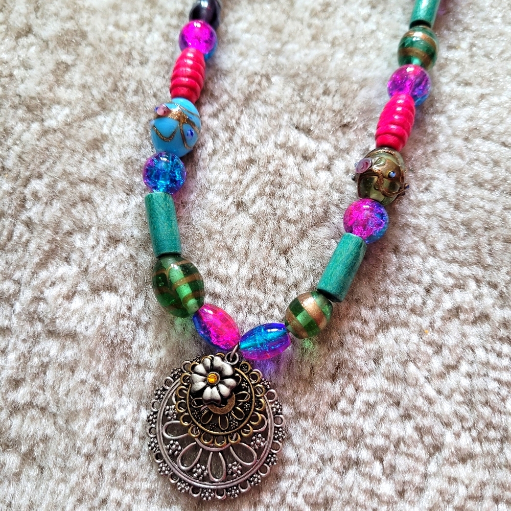 🦋Floral Handcrafted Necklace